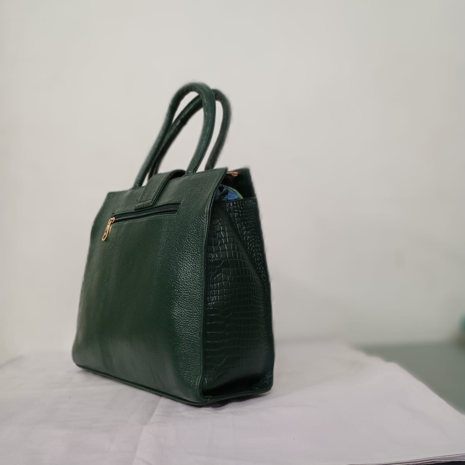 Special Key lock Ladies Bag - View 3